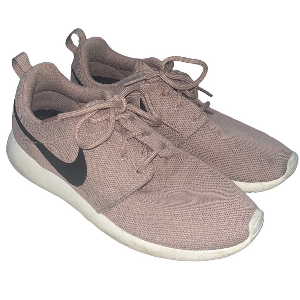 Nike Roshe One Running Shoes